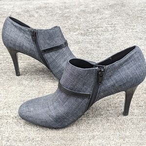 EUC Nine West Gray Booties Zip Up Heels Size 8